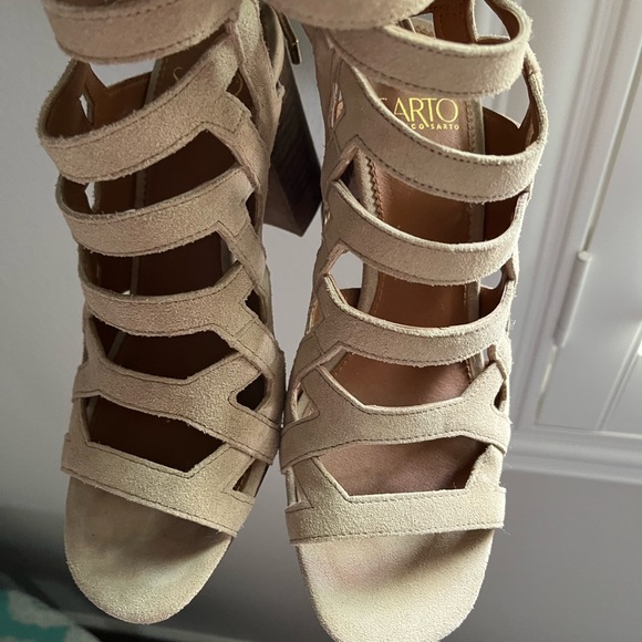 Franco Sarto Connie Sandals w/ Box - Picture 4 of 9